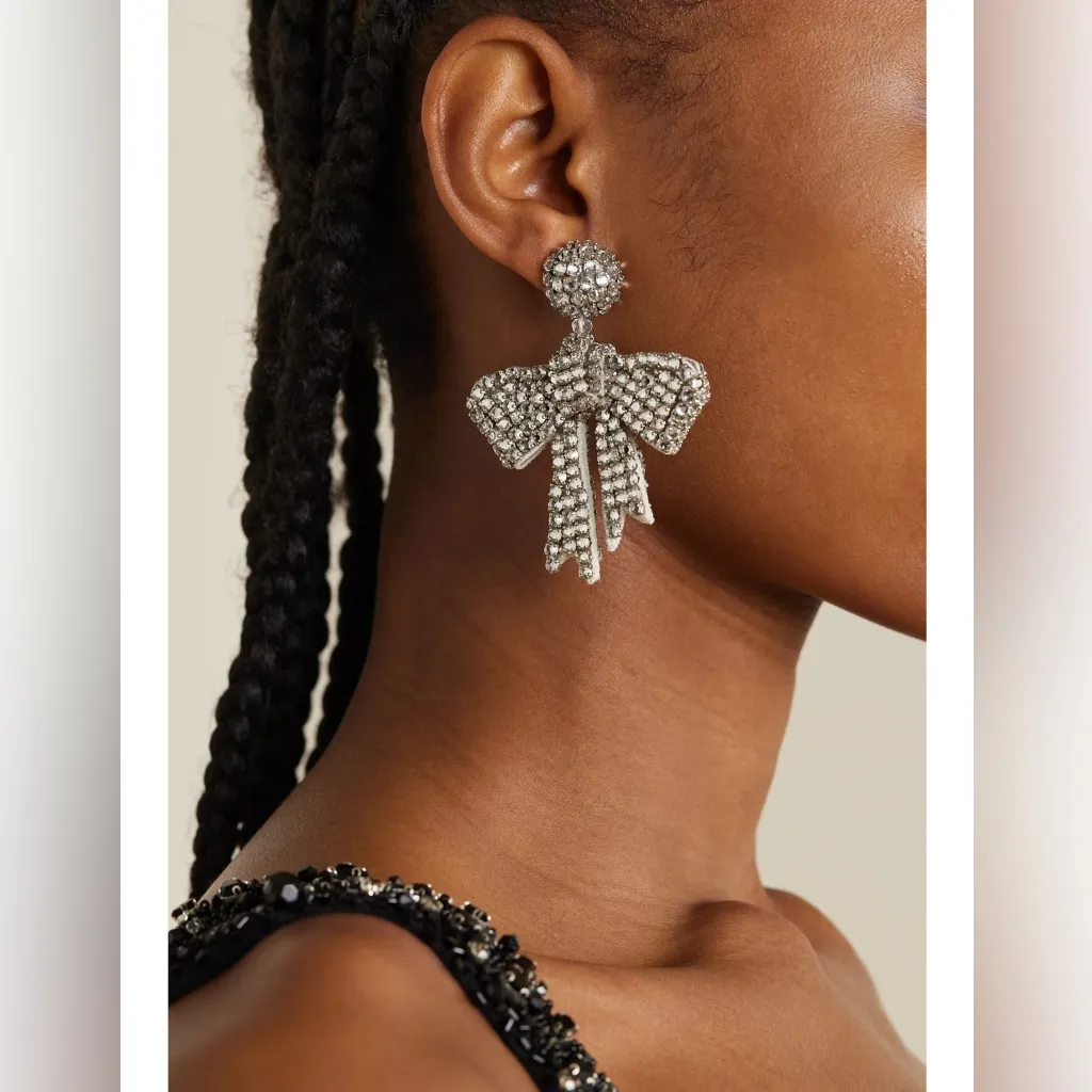 Oscar de la Renta Beaded Bow Earrings - Image 5