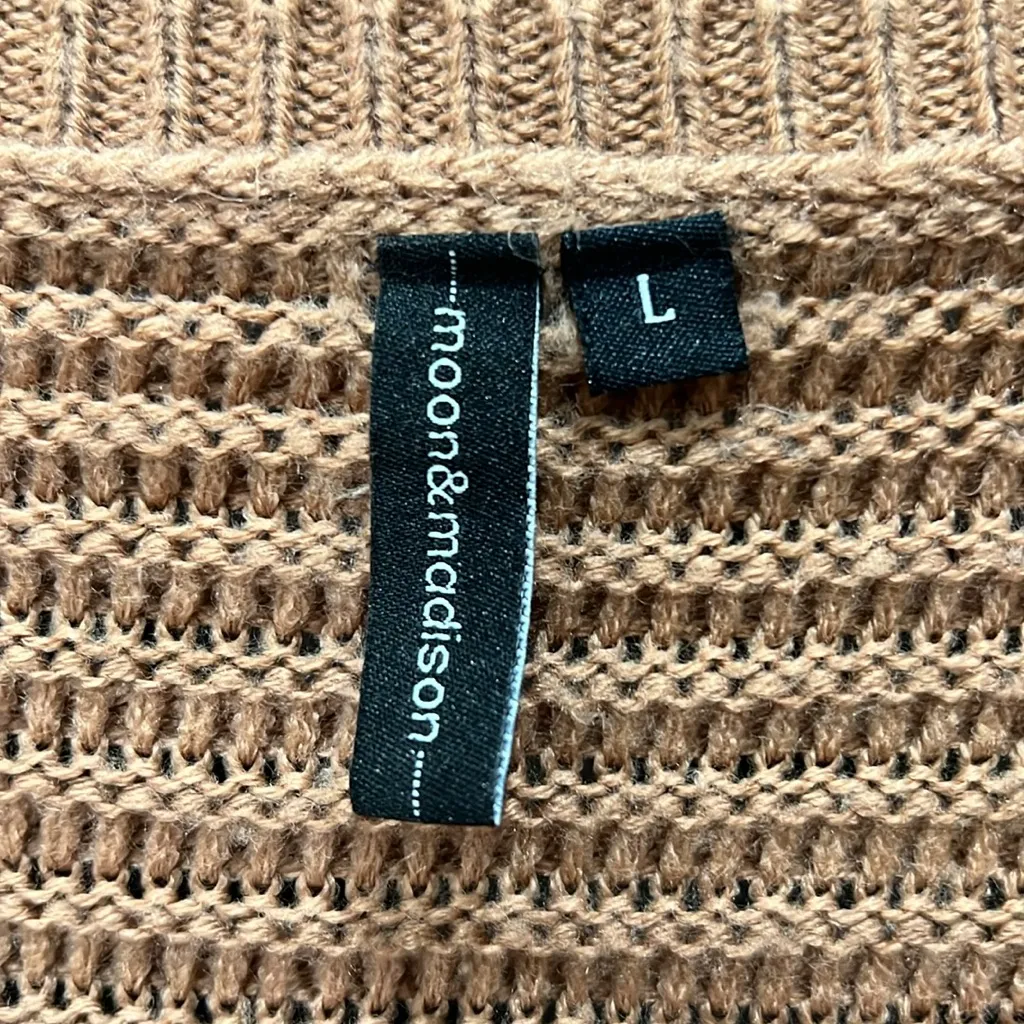 Moon & Madison Sweater, 100% Acrylic, Tan, Size Large Tan - Image 5