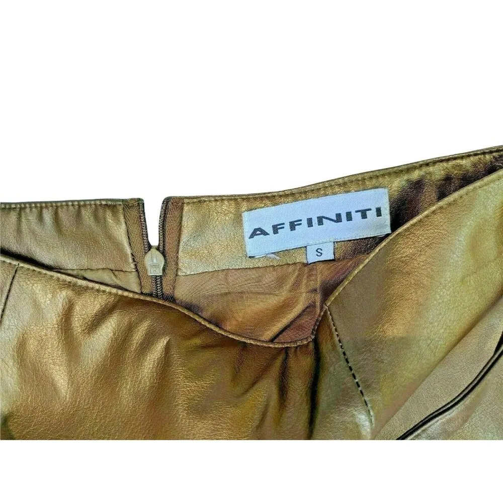Affiniti Small Gold Polyester Blend Zippered Back - Image 6