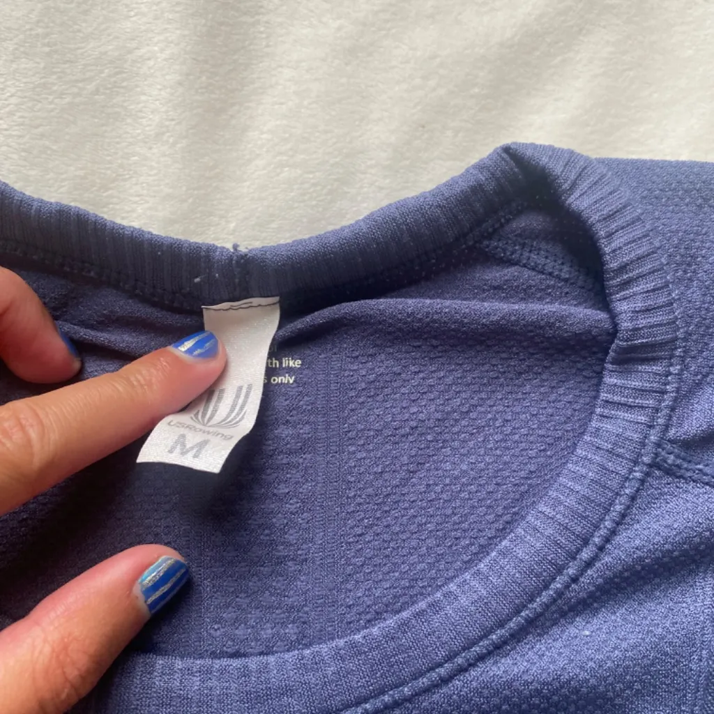 US Rowing athletic gray blue tee, size medium - Image 6