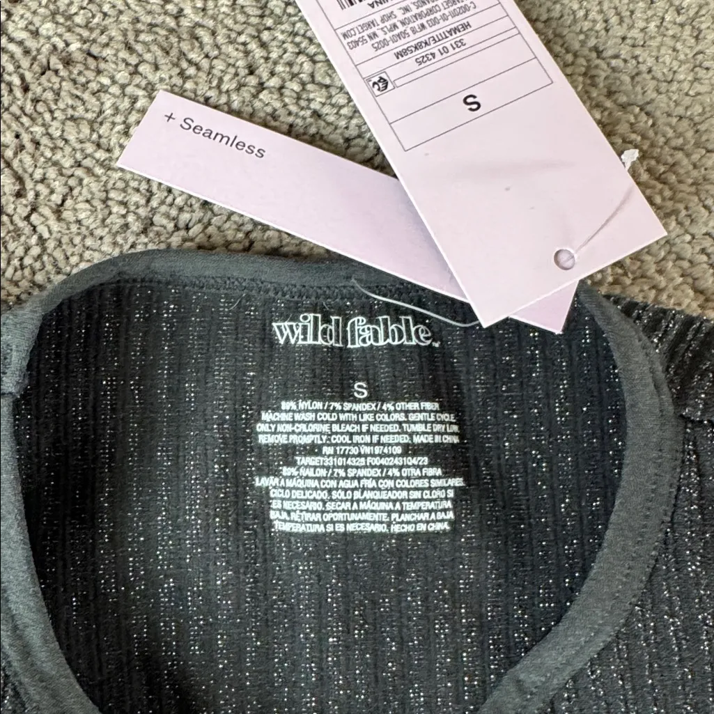 Wild Fable  Shimmer Black Short Sleeve Ribbed Seamless Top SIZE S - Image 4