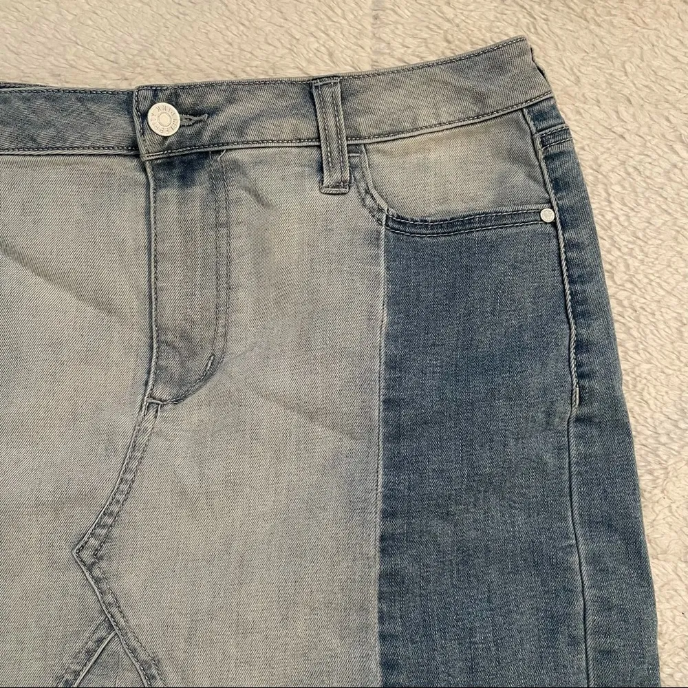 Celebrity Pink Denim Skirt - Image 3