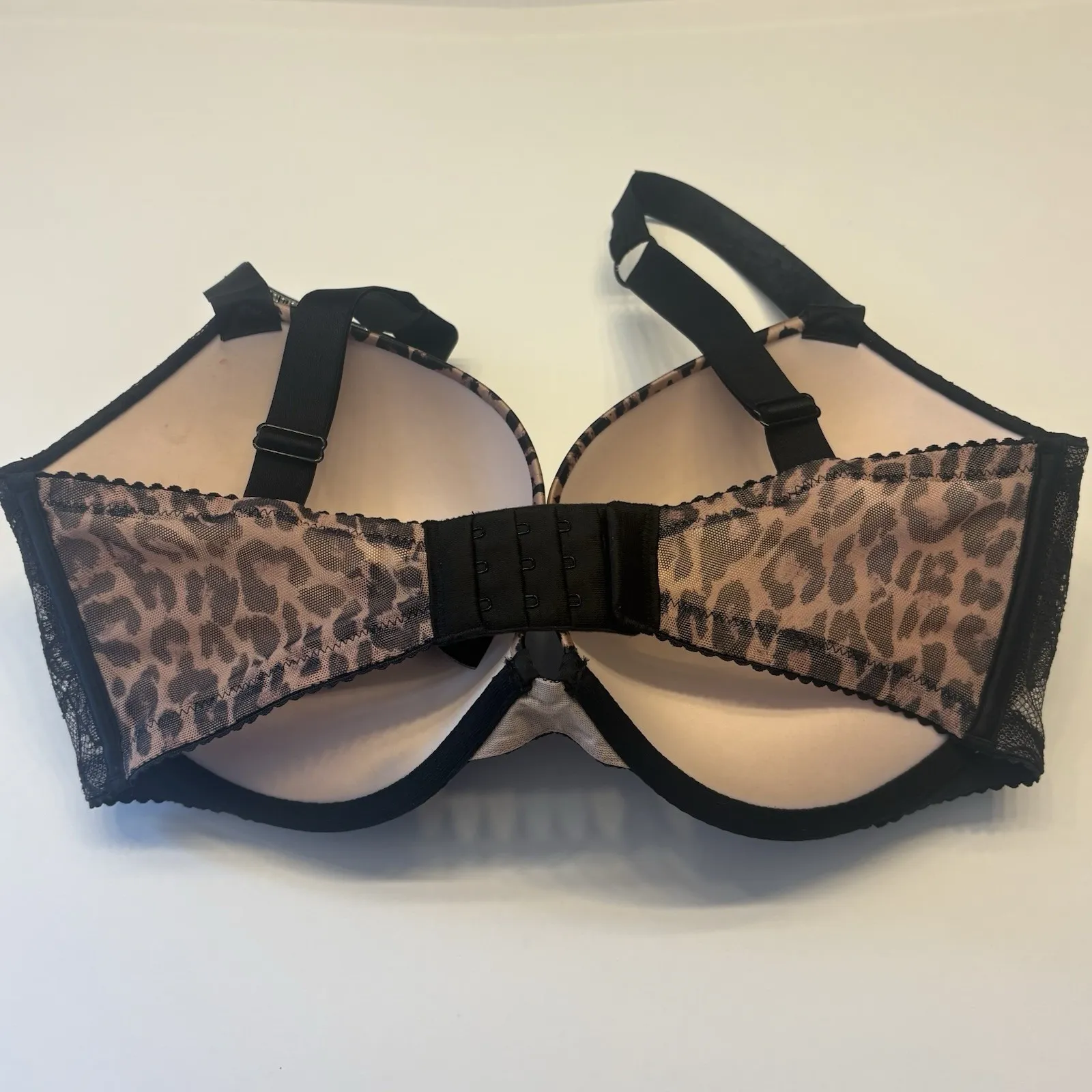 Victoria's Secret Very Sexy Pushup Leopard Print Size 34DDD Lace Shine Strap - Image 3