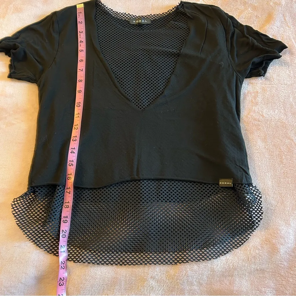 Koral black double layer short sleeve top with mesh lining size S athleisure - Image 9
