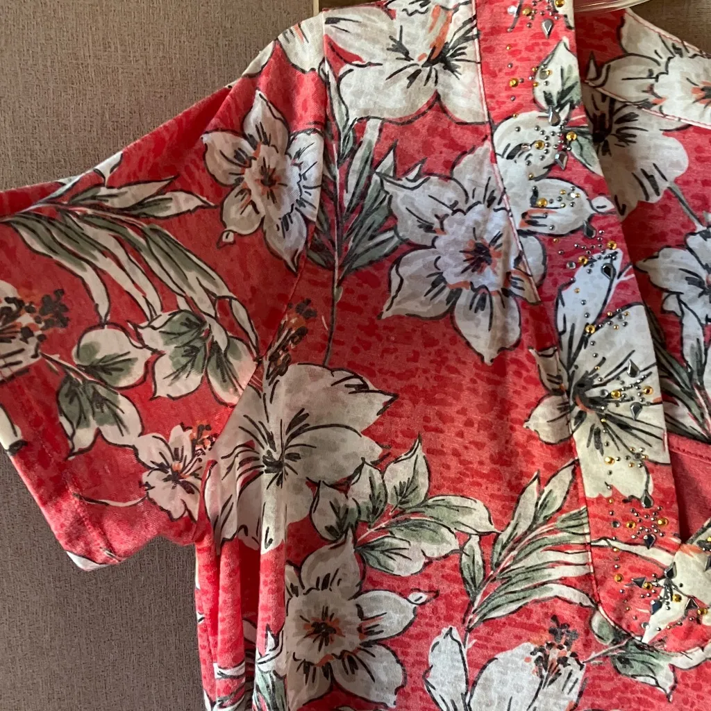 Erika  Red Floral Blouse with gathered sides medium - Image 5