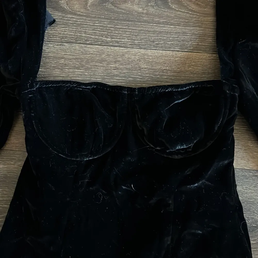 Nadine Black Velvet Dress - Image 3