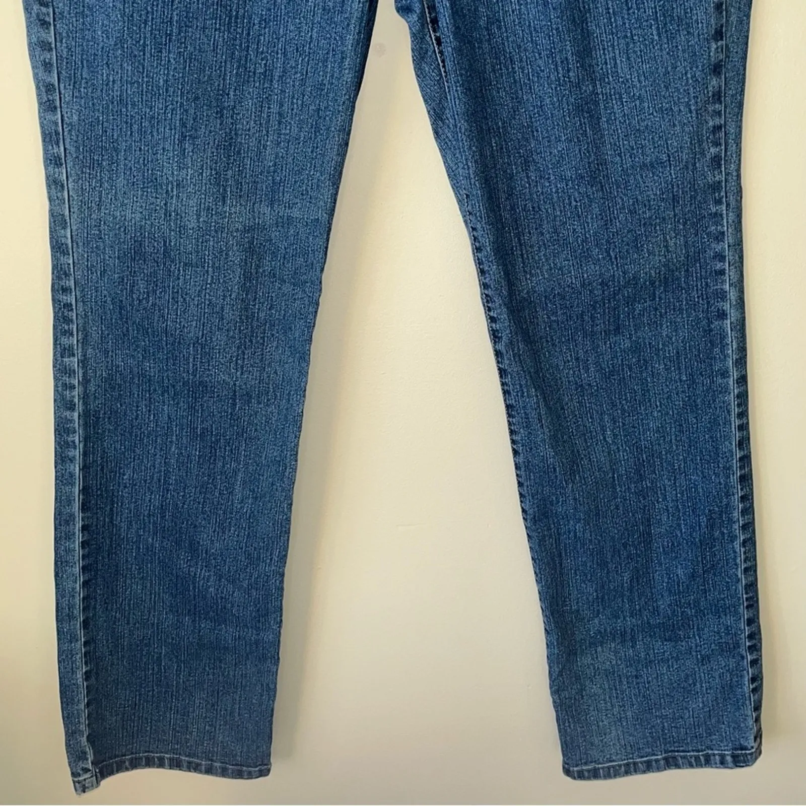 Gloria Vanderbilt Amanda Straight Leg Blue Jean Size 12 - Image 8