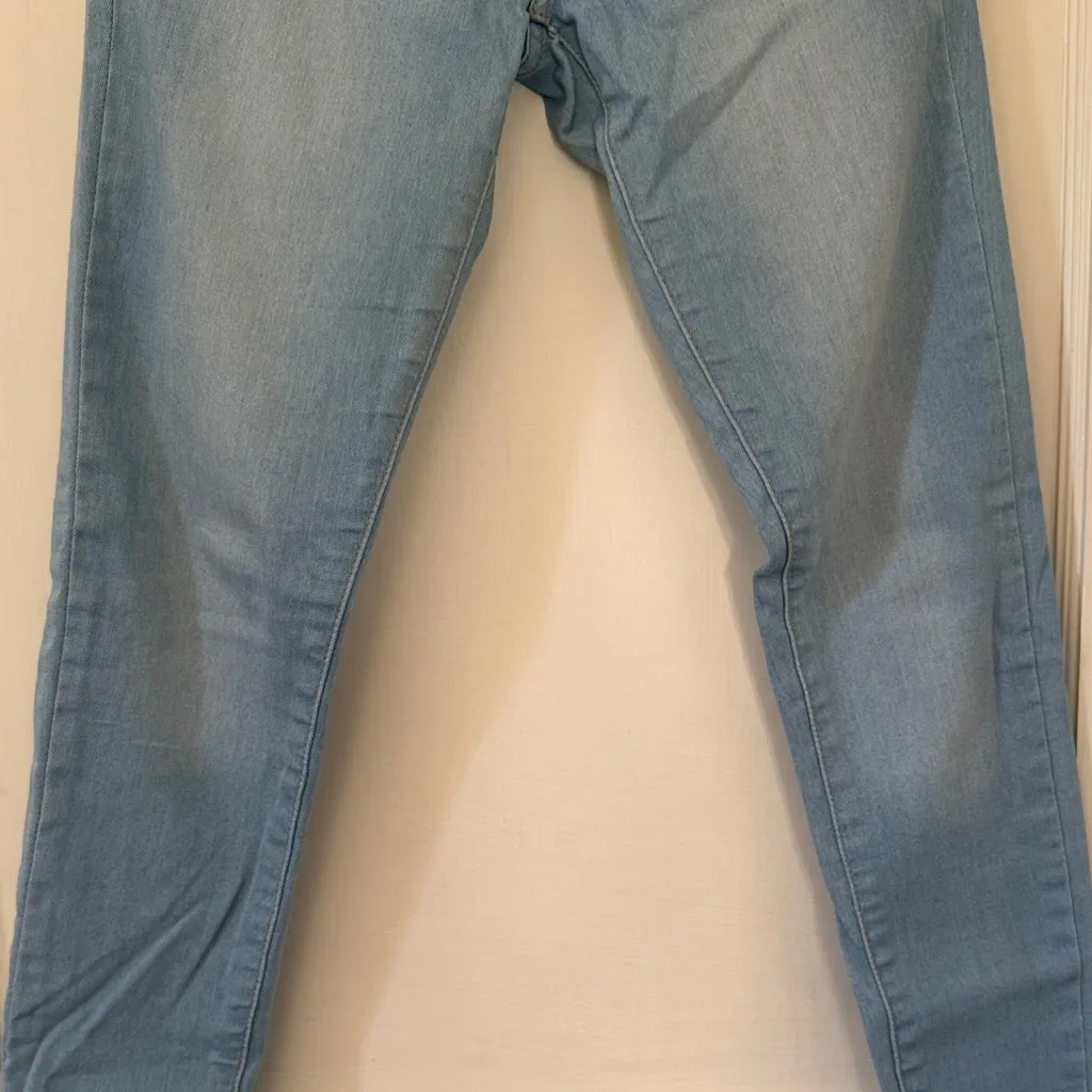 Levi's 710 25” Waist Light Blue Skinny Jeans - Image 9