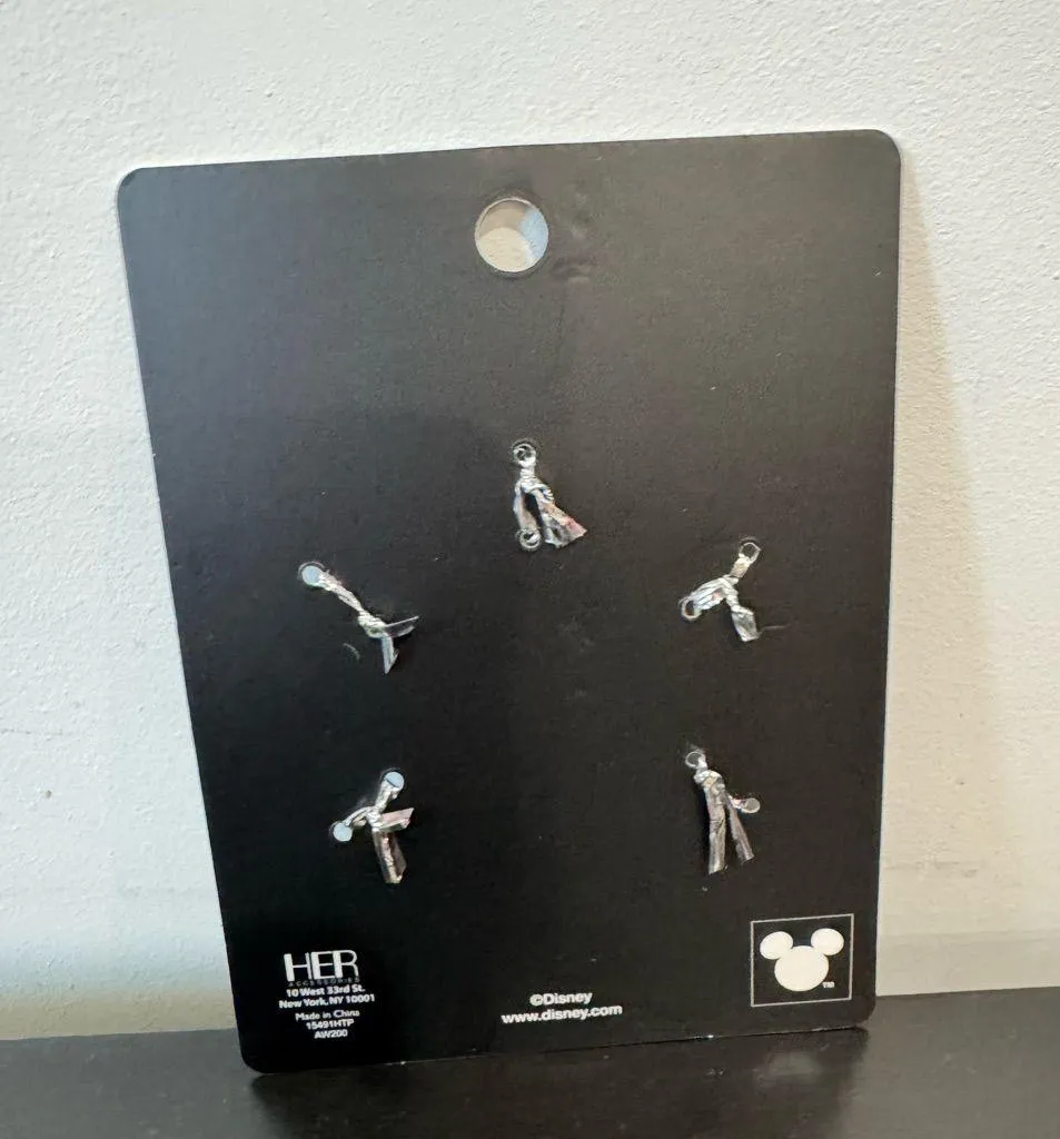 Disney Alice In Wonderland Flowers Charm Bracelet - Image 4