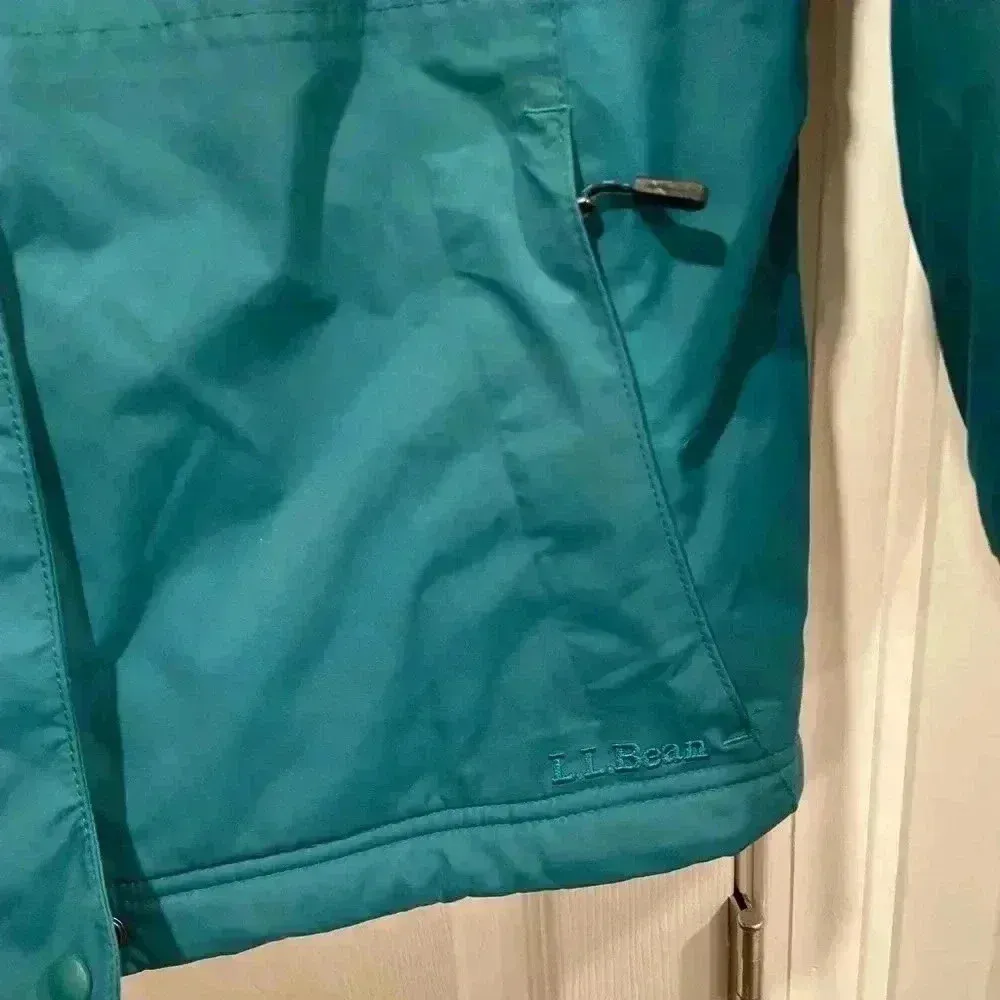 L.L. Bean Women’s Primaloft Insulated Ski Snowboard Jacket Waterproof Size Small Green - Image 2