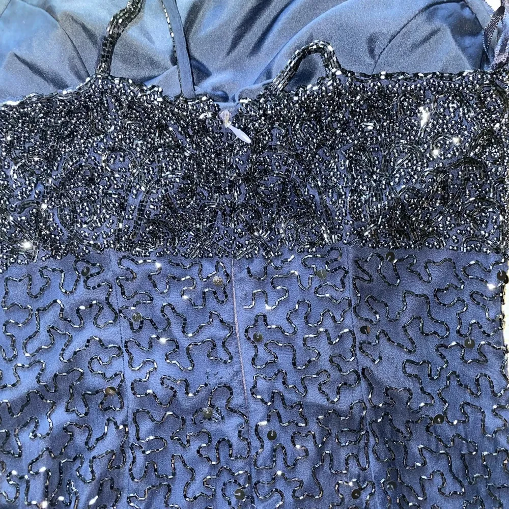 100% Silk Vintage Beaded Navy Blue Halter cross Strap Open Back Gown - Image 9