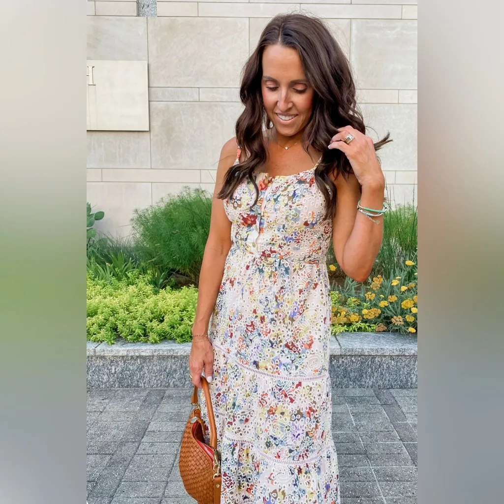 Evereve Lizzy Eyelet Floral Midi Dress - Image 2