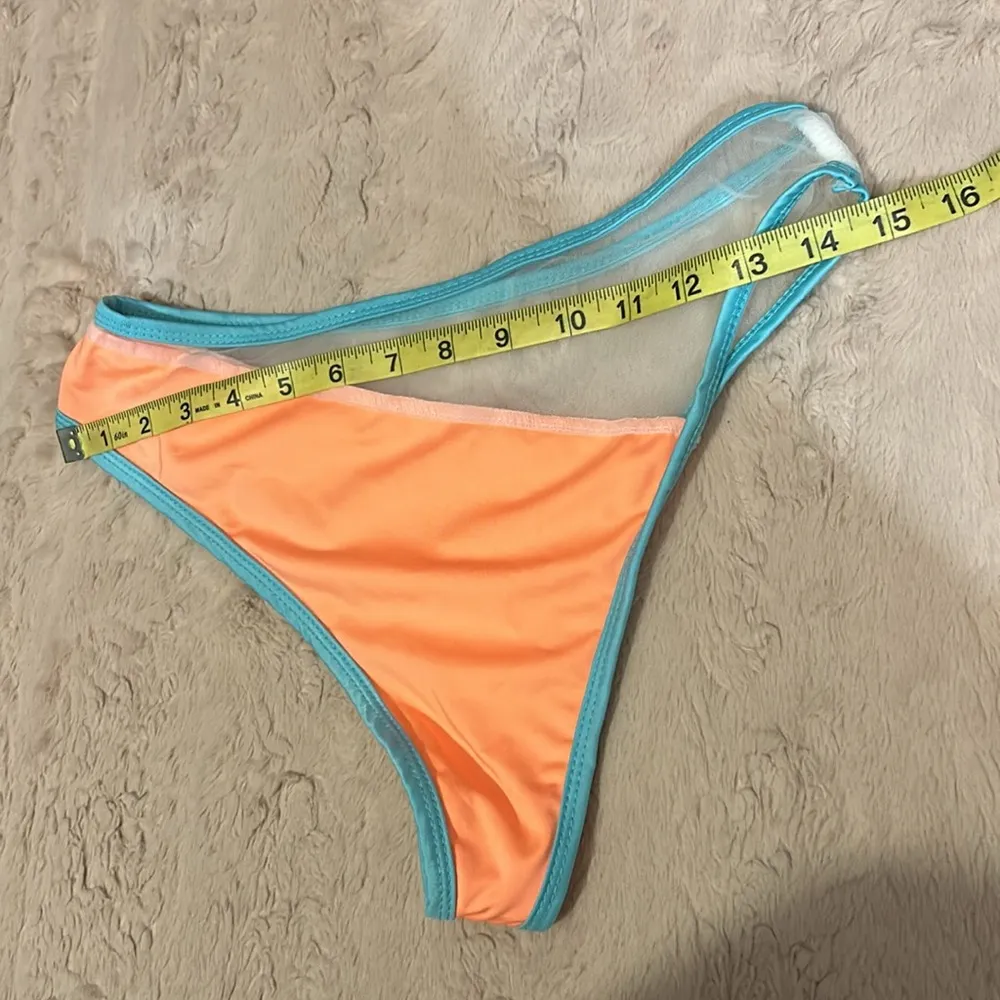 Size L Bikini Size L - Image 11