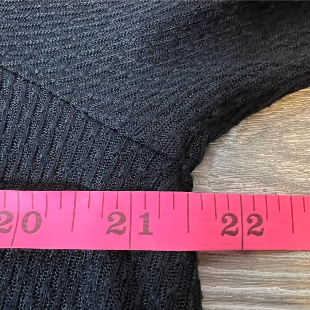 Free People devin Henley top black sz L - Image 7