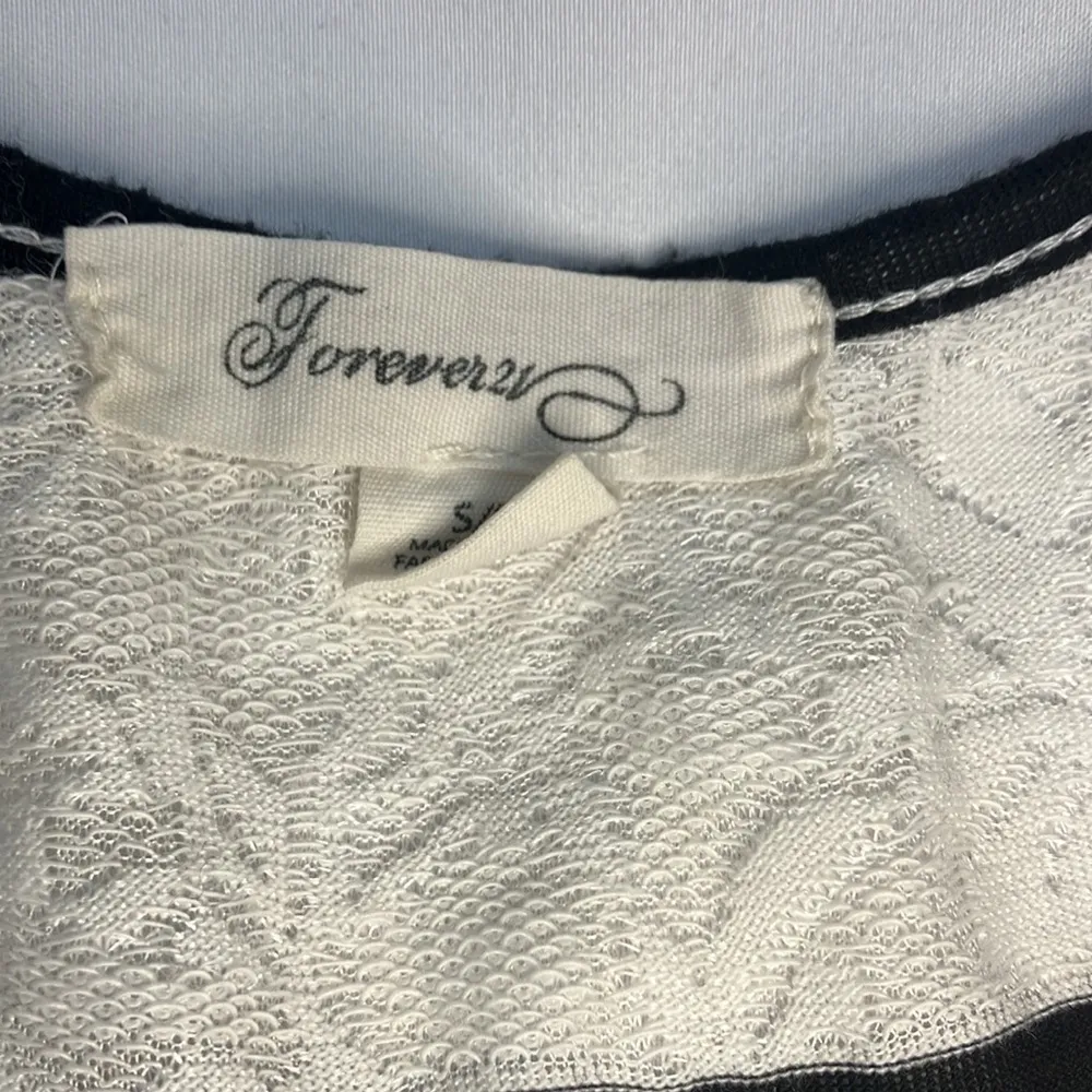 Vintage Forever 21 black and white stripes floral print lace tank top small - Image 3