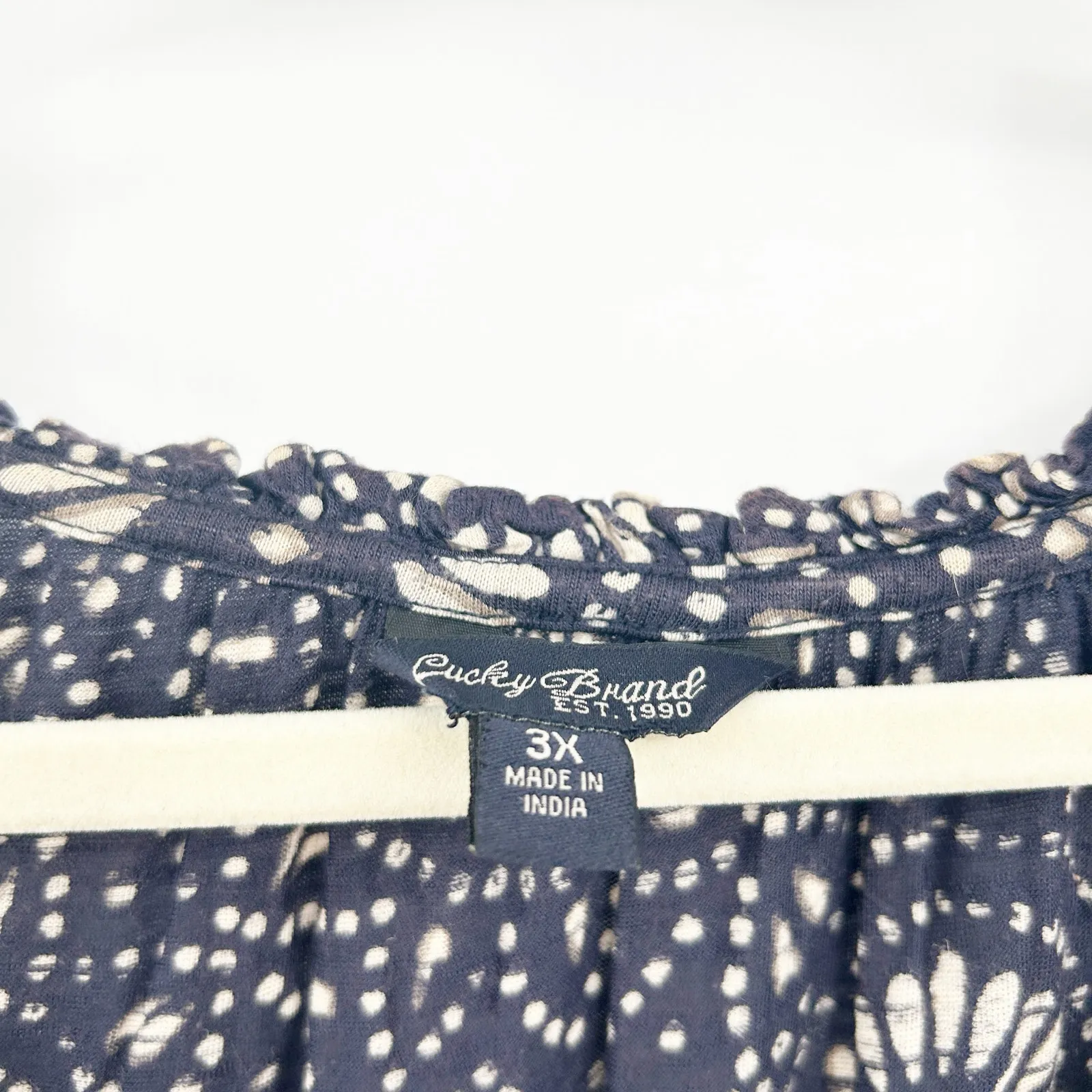 Lucky Brand Womens Artsy Casual Work Viscose Peasant Blouse Size‎ 3X Navy White - Image 5