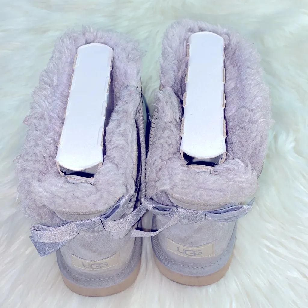 UGG  Mini Bailey Bow Swirl Grey Boots - Image 3