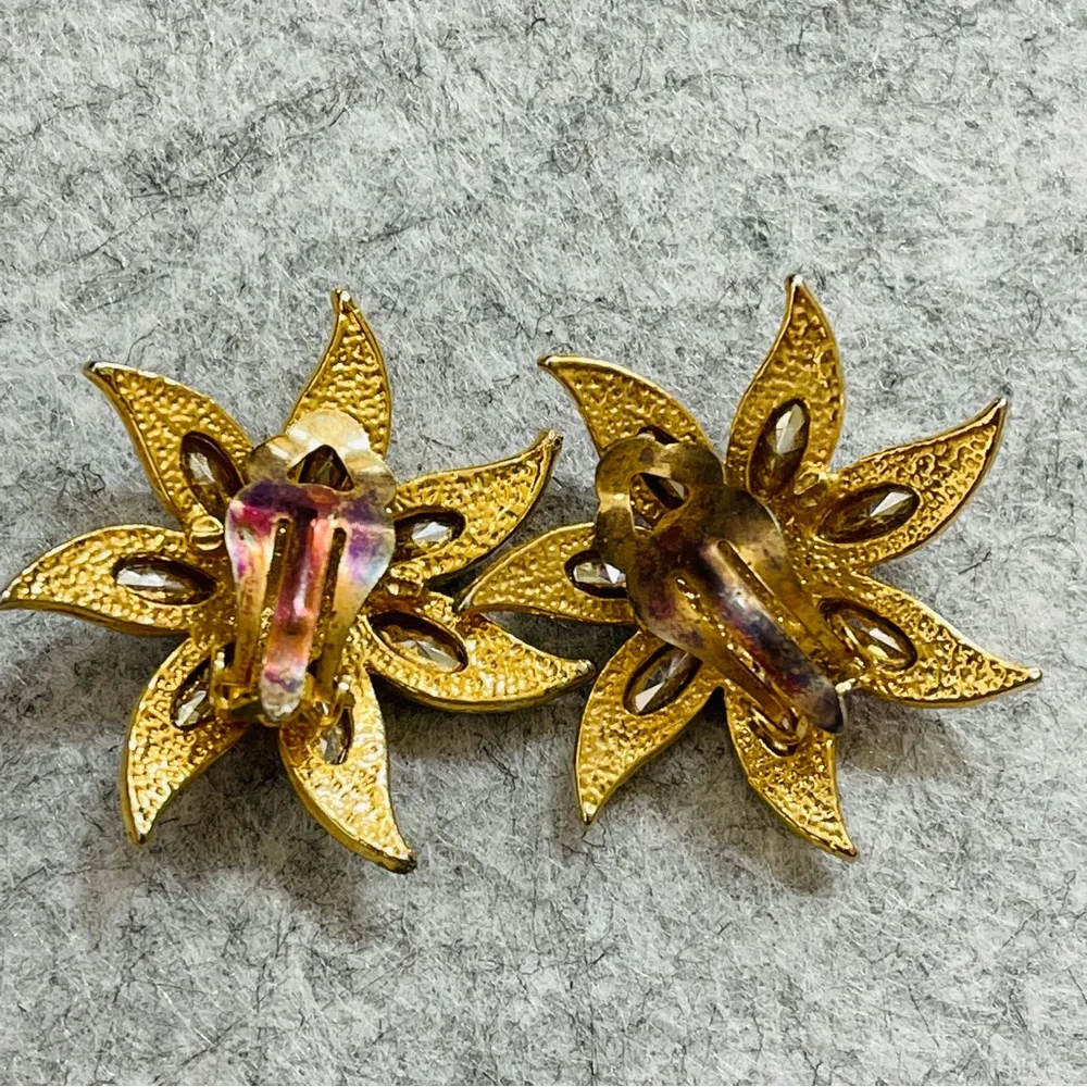 NWT Two Sisters Gold Plated Crystal Clip Earrings - Image 2