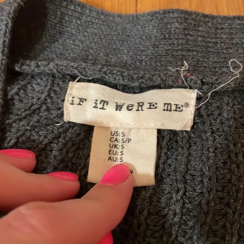 sweater size small good condition IF it were me - Image 2
