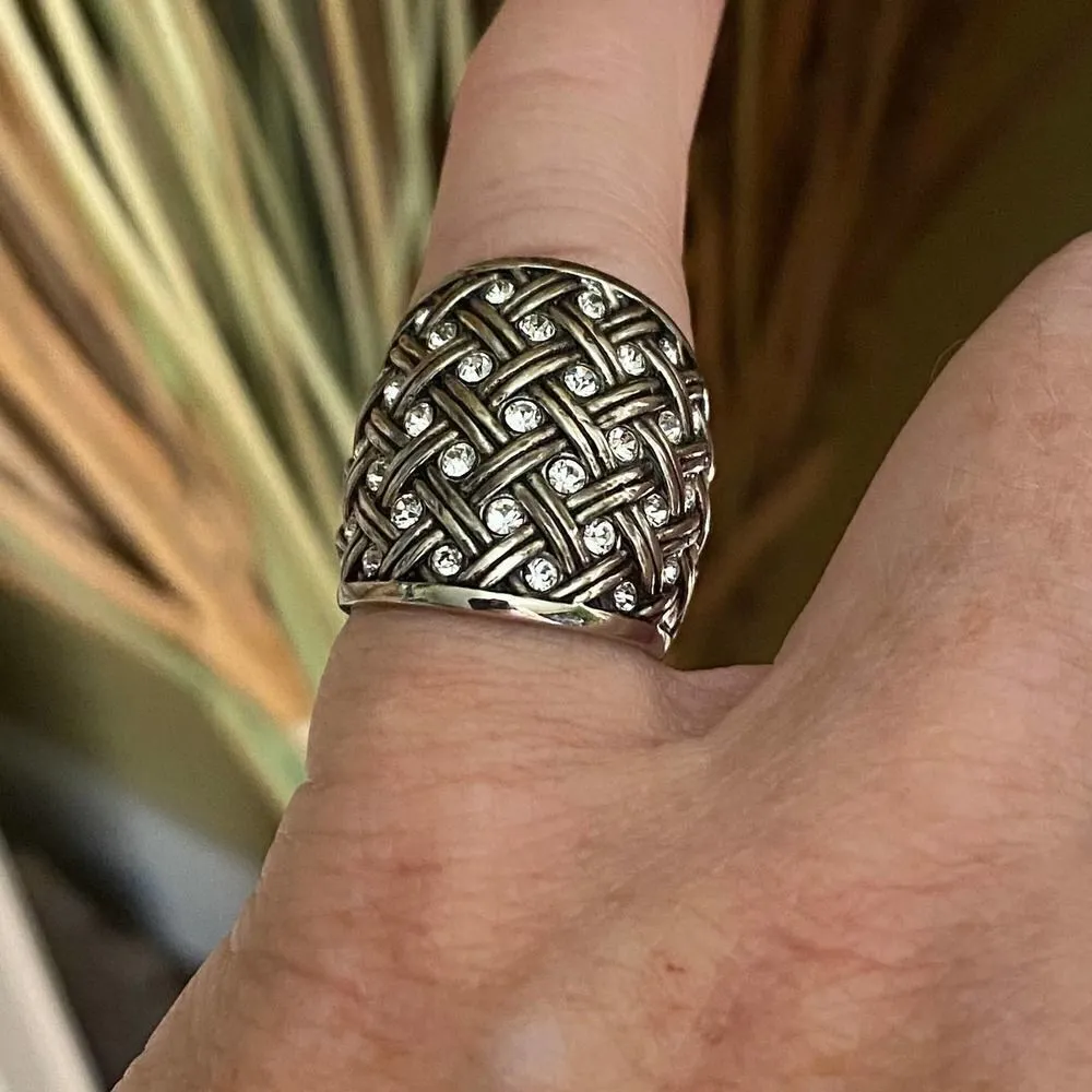 Stainless Steel Weave Ring With Top Grade Crystals Ring Size 6 Silver - Image 4