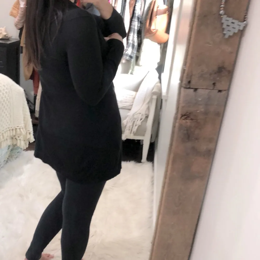 Banana Republic size small silk, cotton & cashmere blend knit black tie cardigan - Image 4