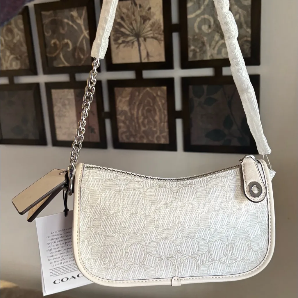 Authentic COACH 1941 Signature jacquard/Glovetanned turnlock zip  Crosby/Clutch - Image 11