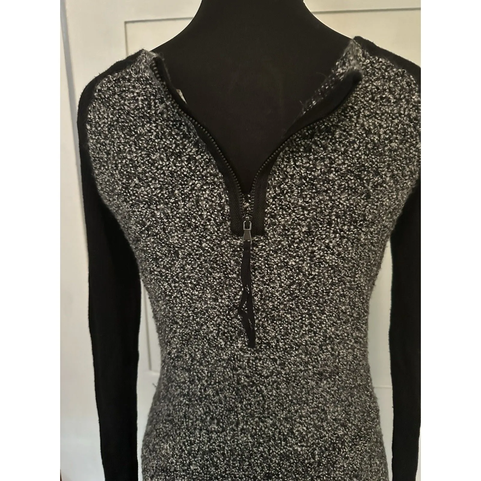 Ann Taylor LOFT Scoop Neck Cotton Wool Sweater Gray Black Back Half Zip Sz XS - Image 6