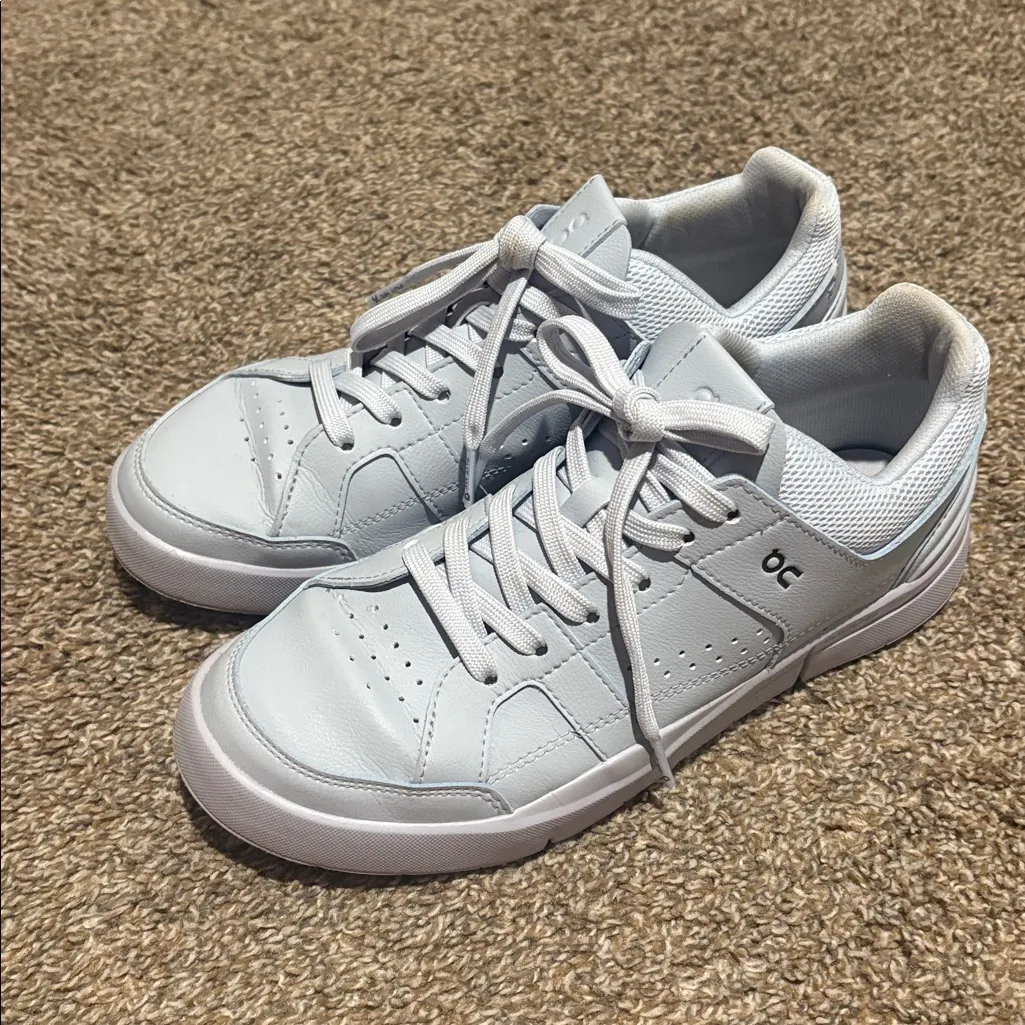 On Women's THE ROGER Clubhouse Shoes Gray Size 8 - Image 4