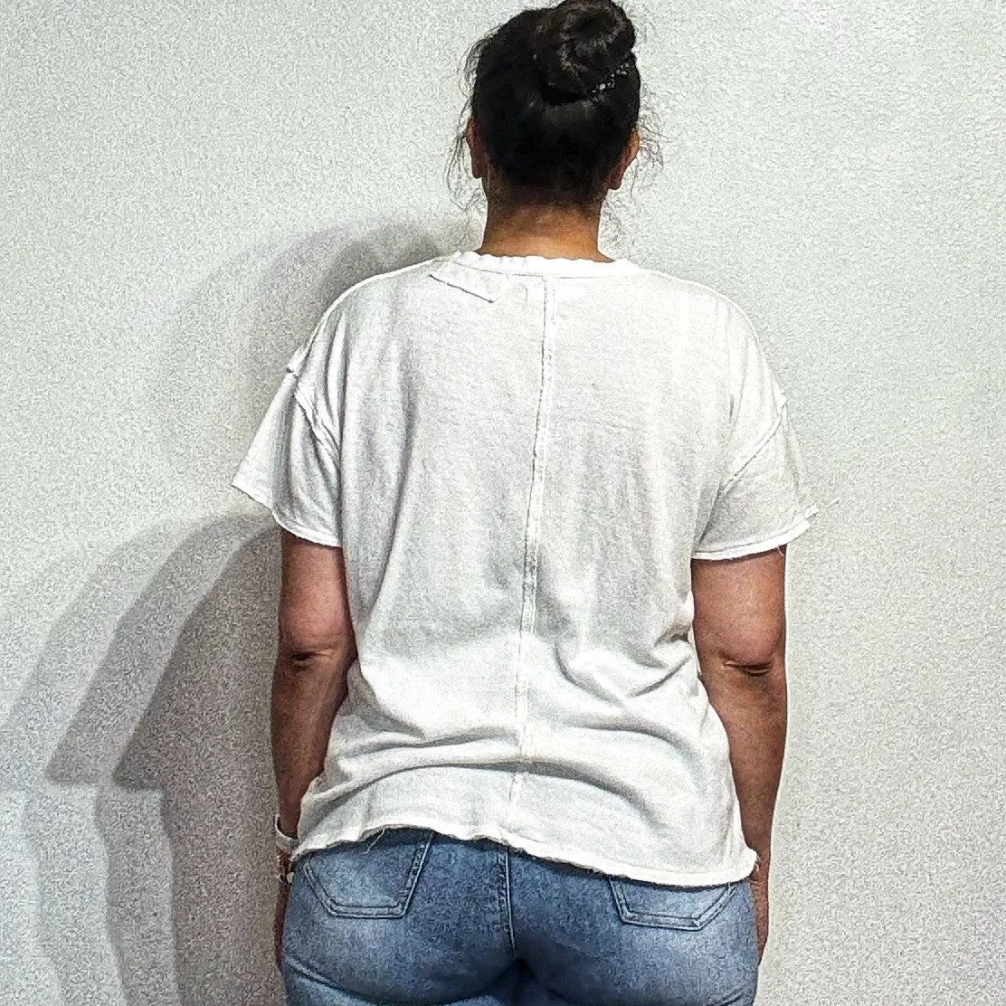 Free People White V-Neck Distressed Tee Sz XS - Image 10