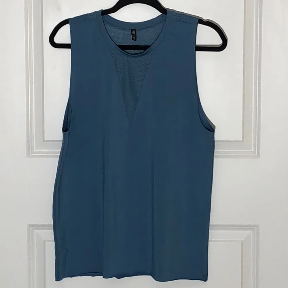 Onzie Yoga Triangle Mesh Tank Top One Size - Image 3