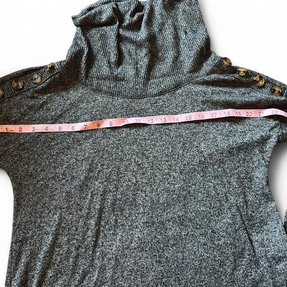New York Laundry  M Gray Cowl Neck Sweater Tortoise Button Shoulder Ribbed Knit - Image 8