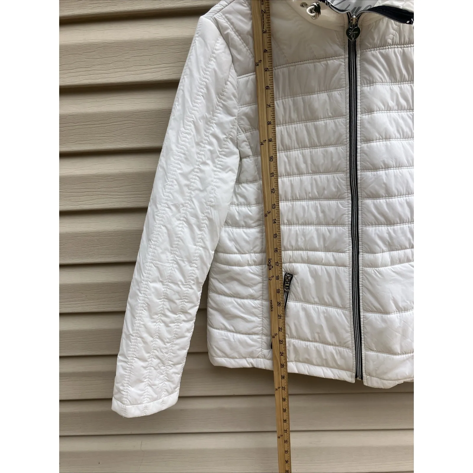 Guess Women's White ‎ Puffer Jacket - Size XL - Image 8