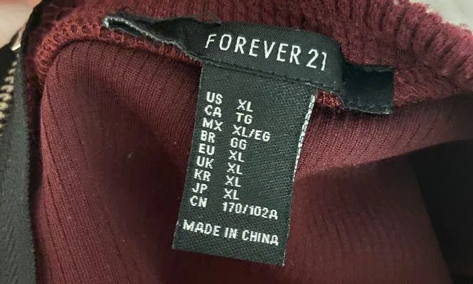 Forever 21 Maroon Ribbed Dress - Image 4