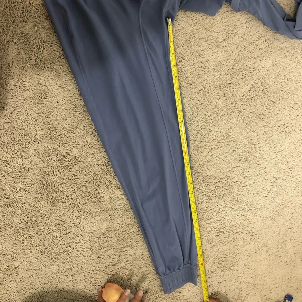 Size 2 lululemon joggers periwinkle blue - Image 11