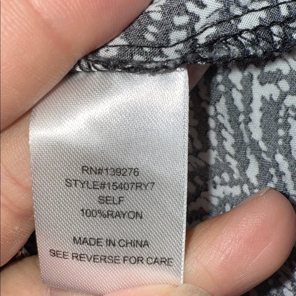 Daniel Rainn 🎄 Black and White BOHO Blouse - Image 4