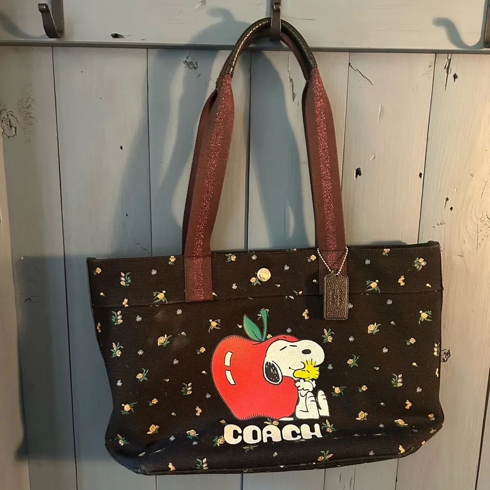 Coach Black Tote with Floral and Snoopy Design - Image 7