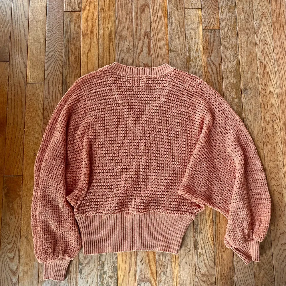 Melon pink salmon waffle knit sweater - Image 8