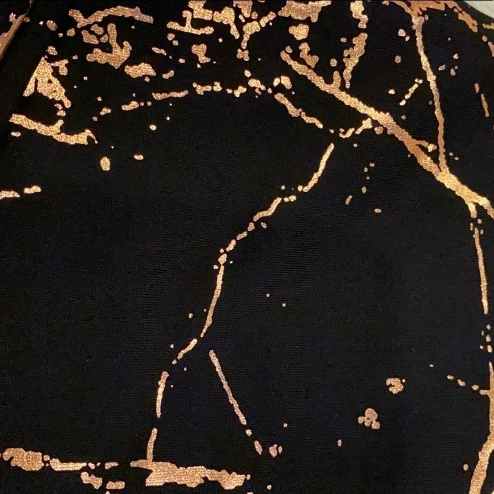 BEYOND YOGA Rose Gold Splatter on Black Full Length Leggings Size XS - Image 2