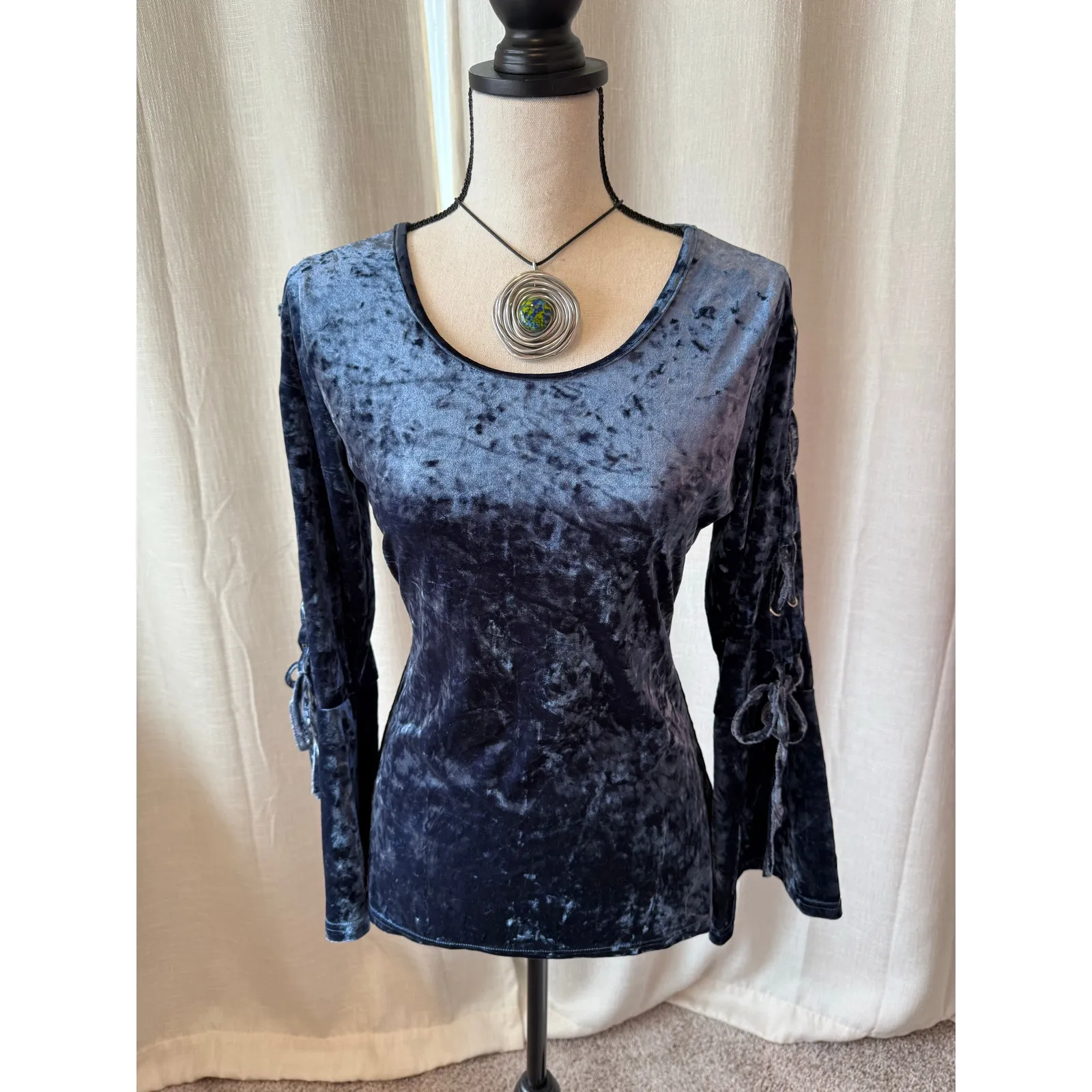 Liquid by Sioni Velvet Top Women Small Blue Stretch Tie Bell Sleeve Keyhole Back - Image 2