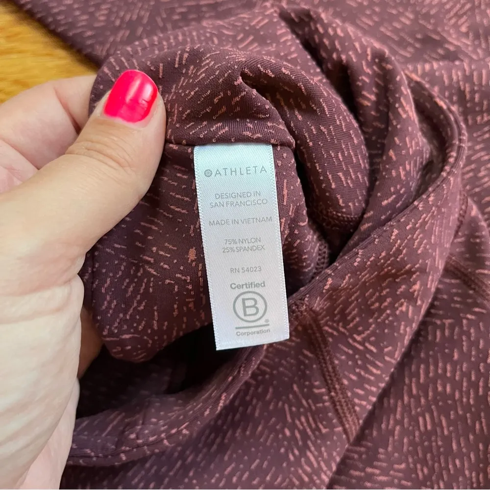 Athleta Salutation Stash Pocket Rainwater Tight in Antique Burgundy size XS - Image 8