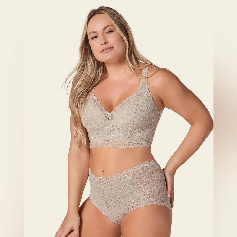 Leonisa Luxe Lace Underwire Smoothing Bustier Size 36B Nude - Image 4