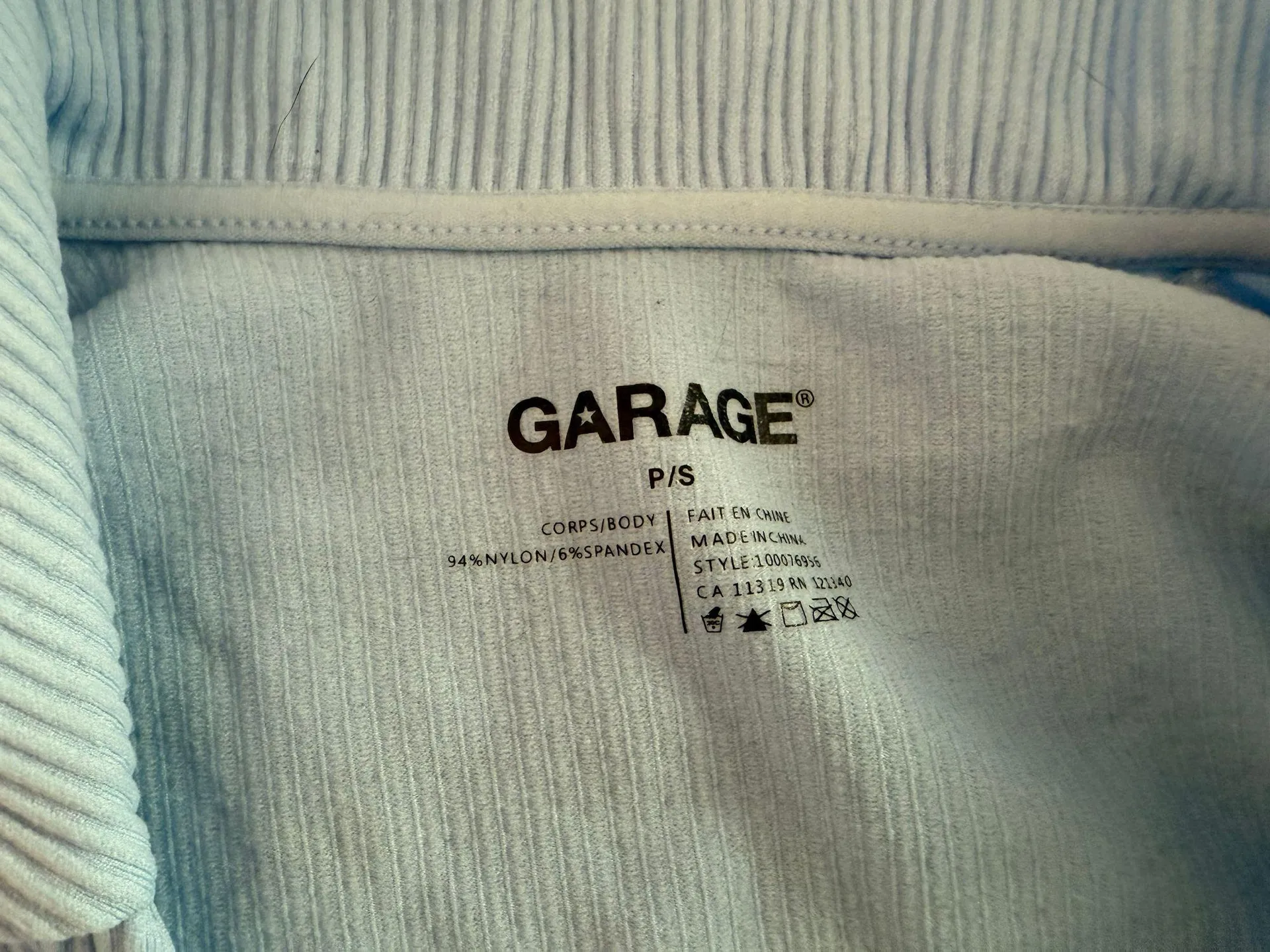 Blue  ribbed long sleeve crop top- NWT - Image 3