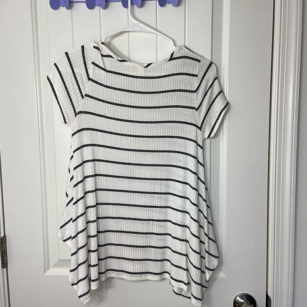 Alya women’s white black striped knit stretch loose fit pocket short‎ sleeve top - Image 6