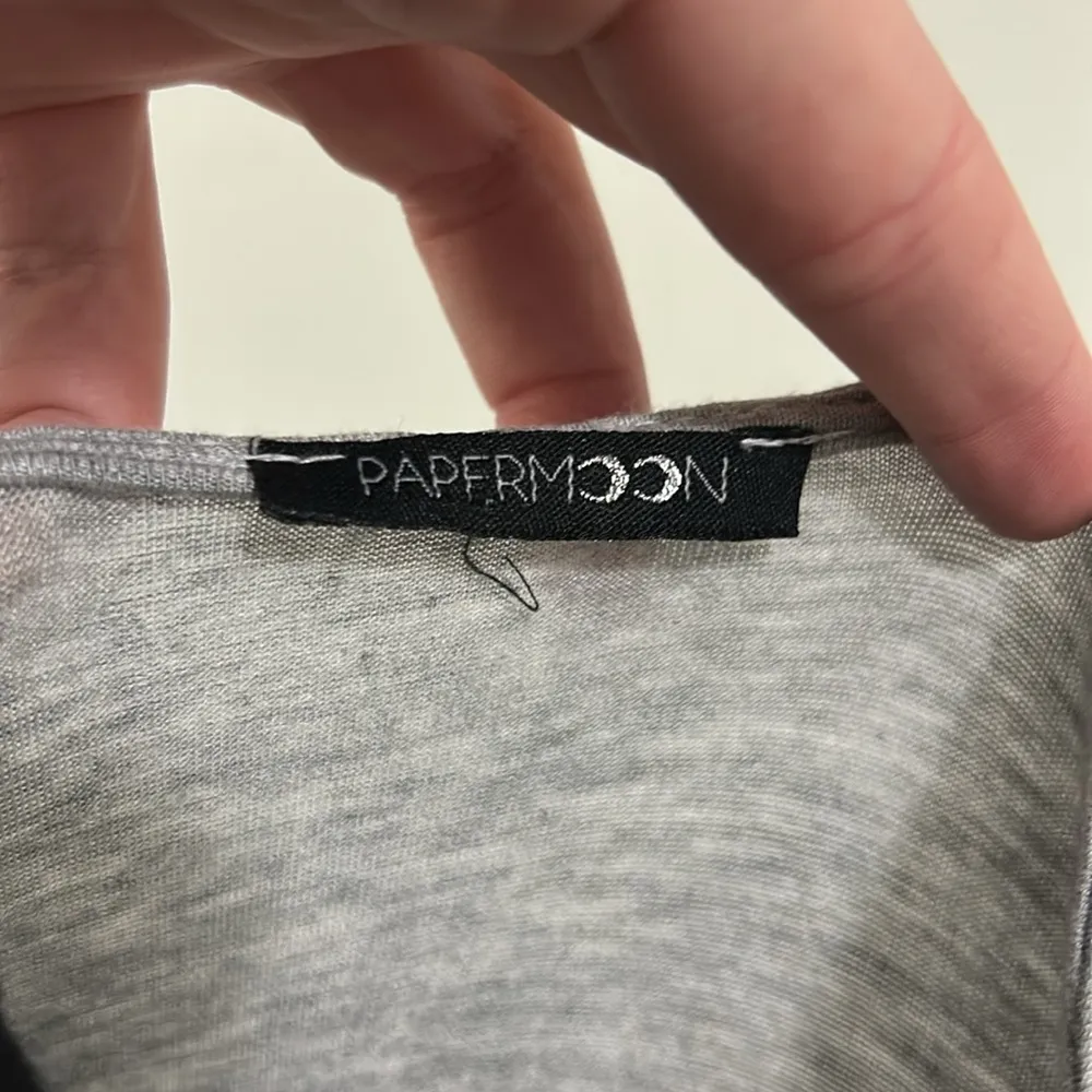 Papermoon Gray Flowy Red Truck Christmas Tree Graphic 3/4 Sleeve Tee - Image 2