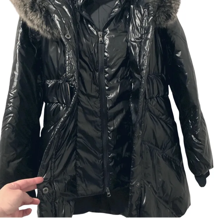 Vero Moda Classic size Medium black down jacket with faux fur hood EUC - Image 5