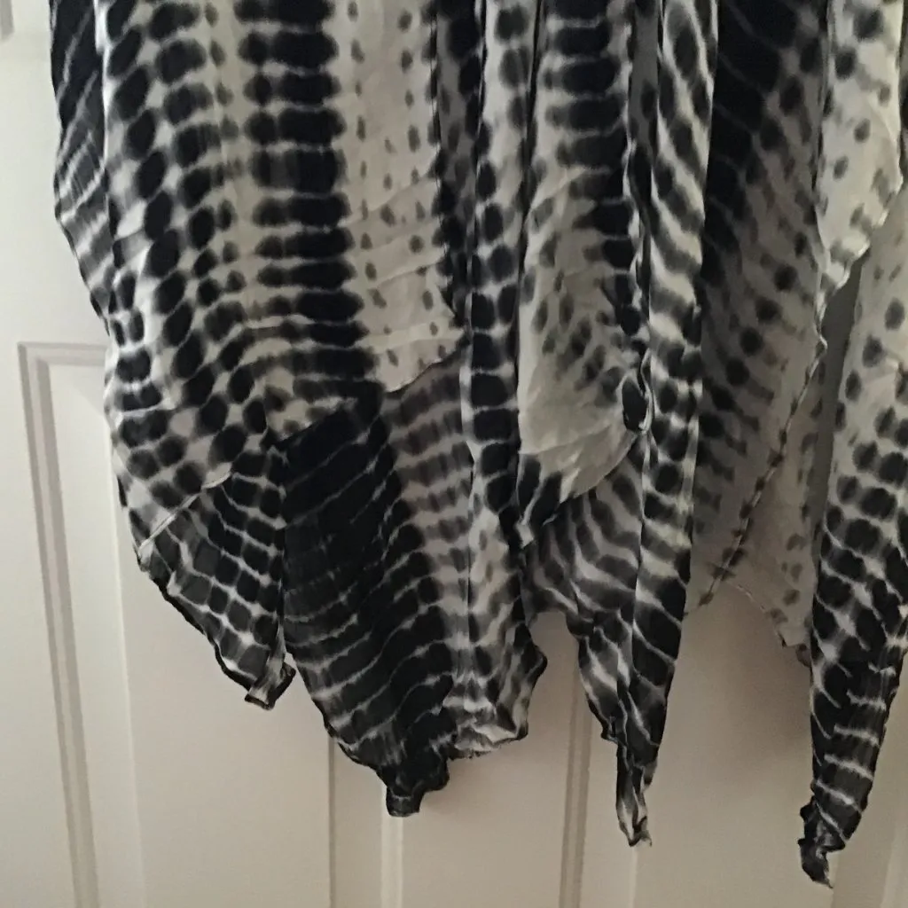 MICHAEL STARS TIE DYE BEACH COVER UP WRAP. OSFA. - Image 3