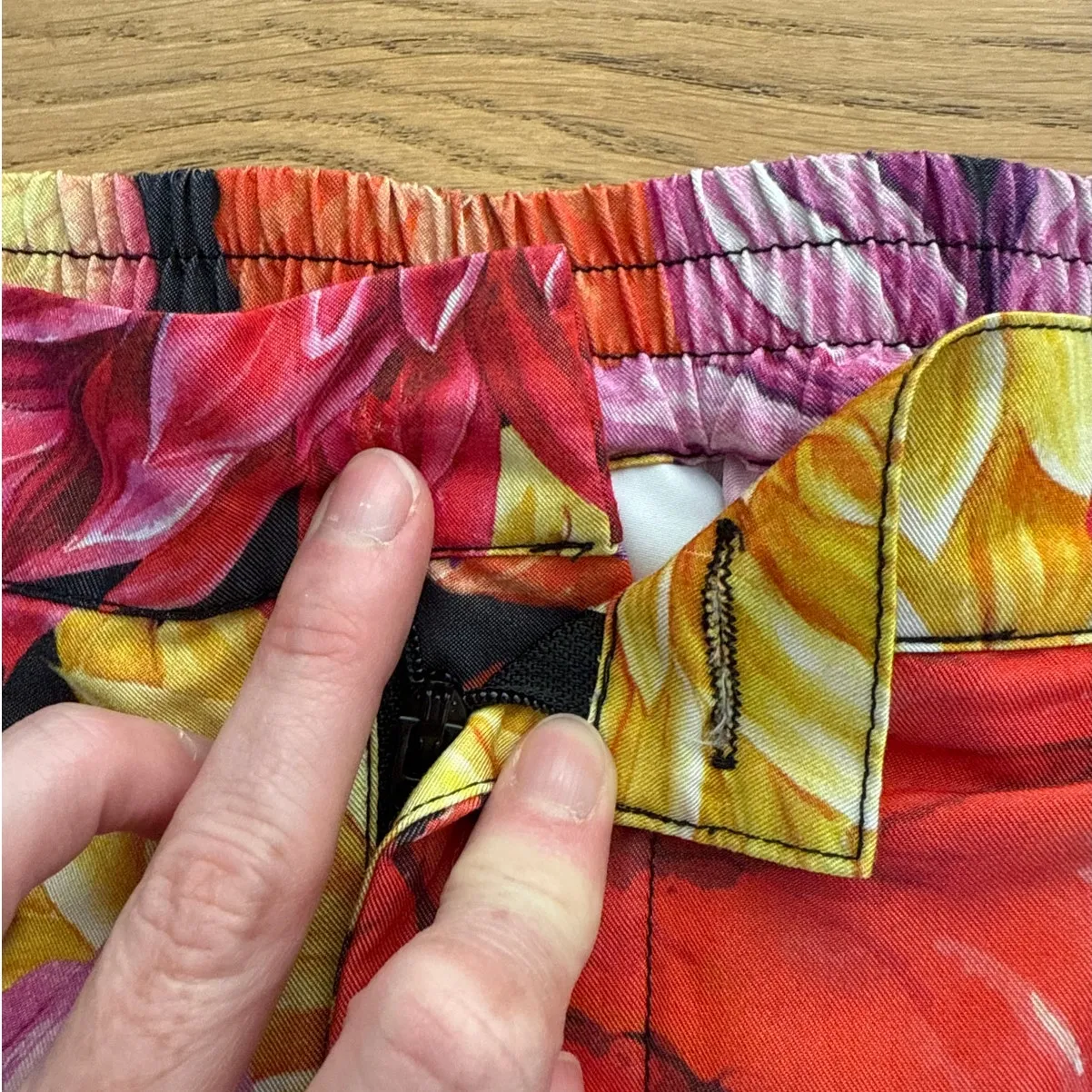 The Wolf Gang Lounge Pants Indiana Size L Blooms Noir Floral Multicolor Red Size L - Image 3