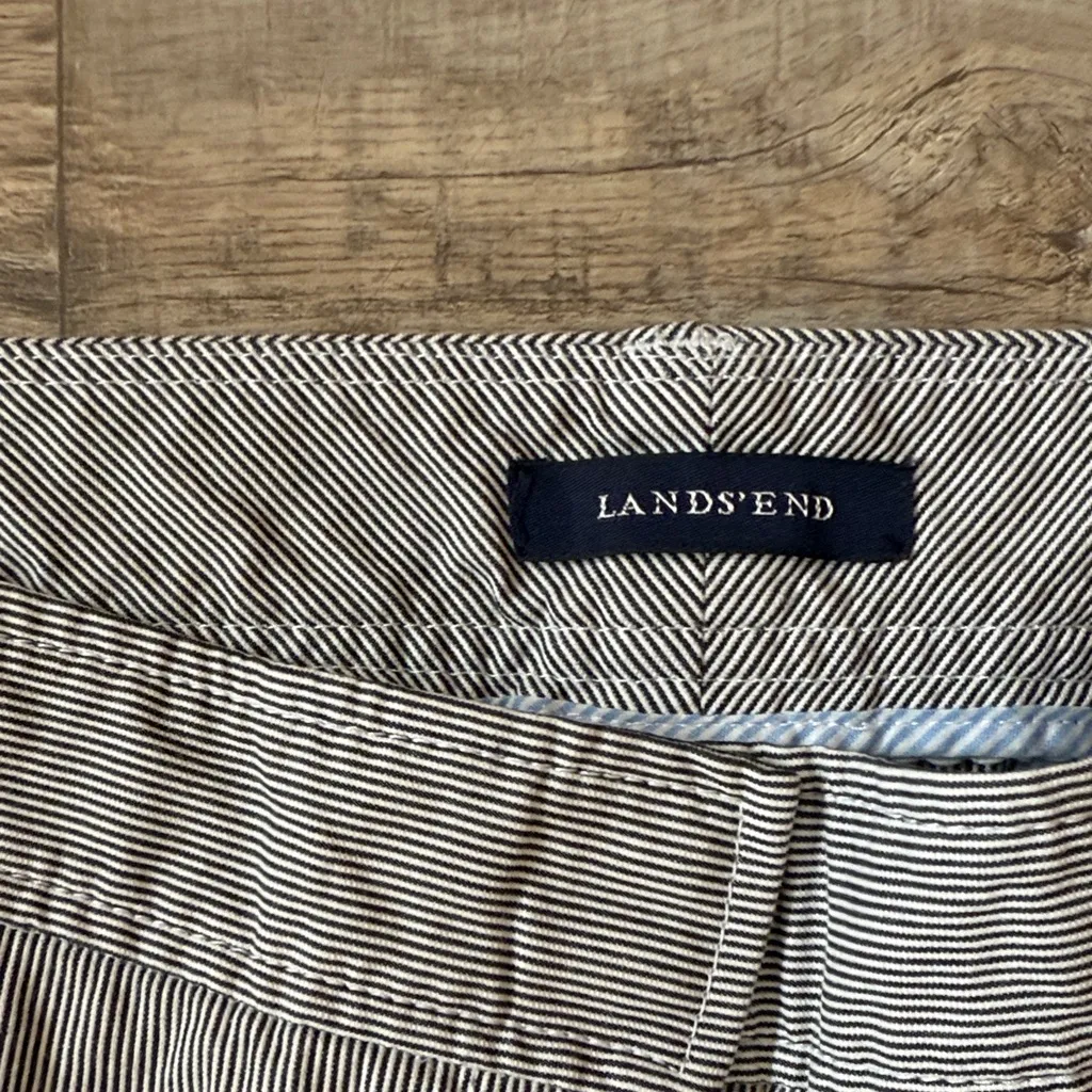 Lands' End Casual Shorts Size M Gray Size M - Image 2