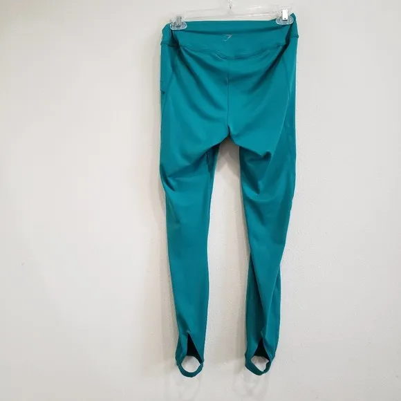 Gymshark  Women's High-Rise Seamless Stirrup Illumination Gym Legging in Green - Image 3