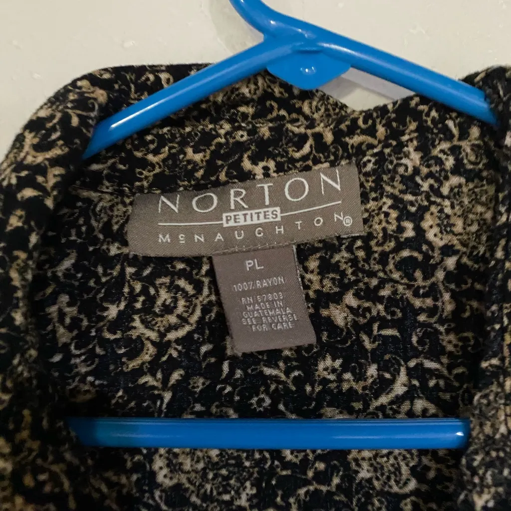 Norton petite button down shirt large - Image 4